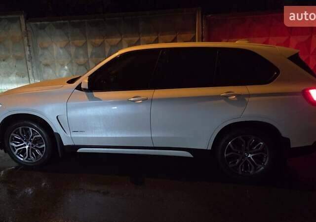 Белый БМВ Х5, объемом двигателя 2.98 л и пробегом 168 тыс. км за 26000 $, фото 13 на Automoto.ua