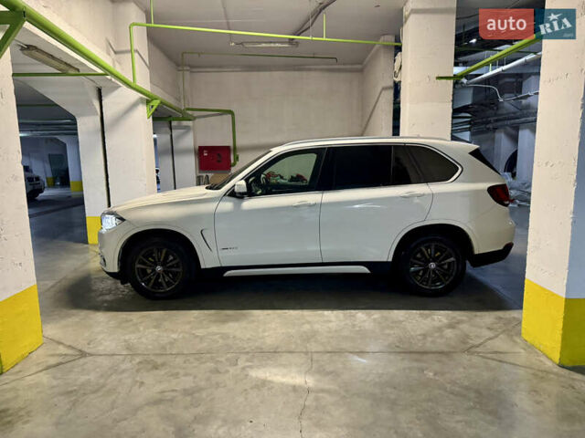 Білий БМВ Х5, об'ємом двигуна 3 л та пробігом 180 тис. км за 35000 $, фото 4 на Automoto.ua