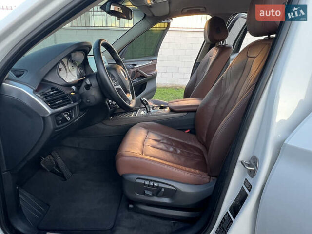 Белый БМВ Х5, объемом двигателя 2 л и пробегом 170 тыс. км за 23500 $, фото 6 на Automoto.ua