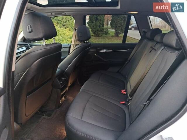 Белый БМВ Х5, объемом двигателя 2.99 л и пробегом 236 тыс. км за 24500 $, фото 25 на Automoto.ua