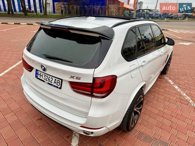 Белый БМВ Х5, объемом двигателя 2.99 л и пробегом 175 тыс. км за 31900 $, фото 89 на Automoto.ua