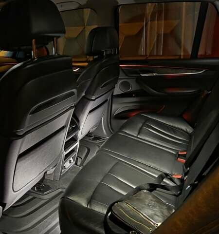 Белый БМВ Х5, объемом двигателя 2.98 л и пробегом 168 тыс. км за 26000 $, фото 7 на Automoto.ua