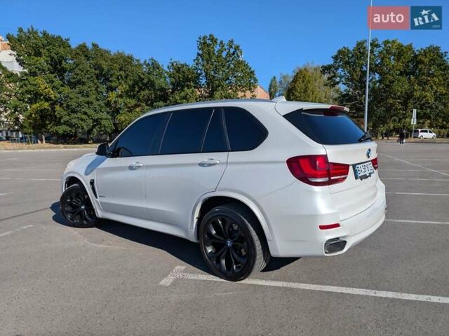 Белый БМВ Х5, объемом двигателя 2.98 л и пробегом 98 тыс. км за 36999 $, фото 3 на Automoto.ua