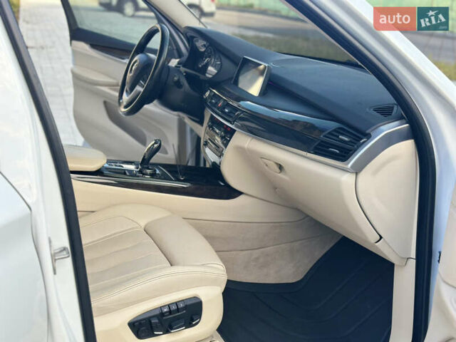 Белый БМВ Х5, объемом двигателя 2.99 л и пробегом 220 тыс. км за 27999 $, фото 36 на Automoto.ua