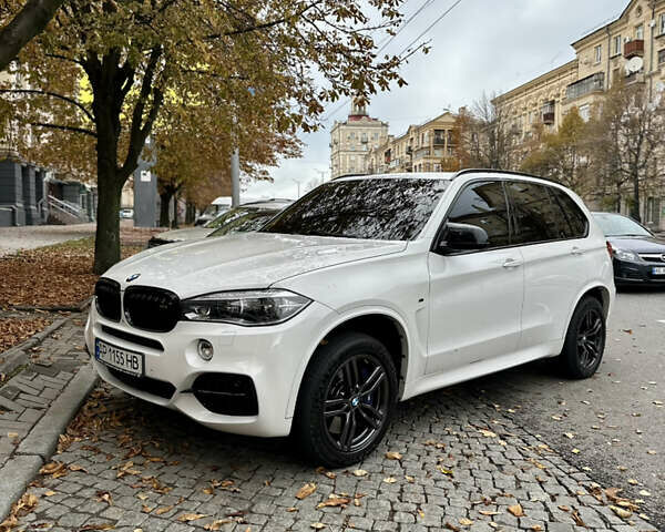 Белый БМВ Х5, объемом двигателя 3 л и пробегом 263 тыс. км за 35900 $, фото 49 на Automoto.ua