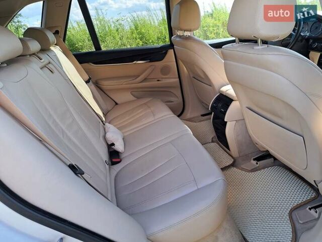 Белый БМВ Х5, объемом двигателя 3 л и пробегом 225 тыс. км за 22500 $, фото 2 на Automoto.ua