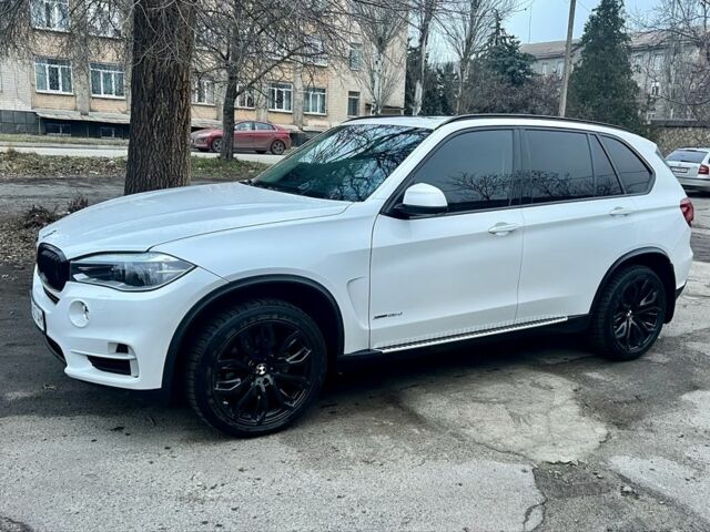 Белый БМВ Х5, объемом двигателя 3 л и пробегом 187 тыс. км за 27500 $, фото 11 на Automoto.ua