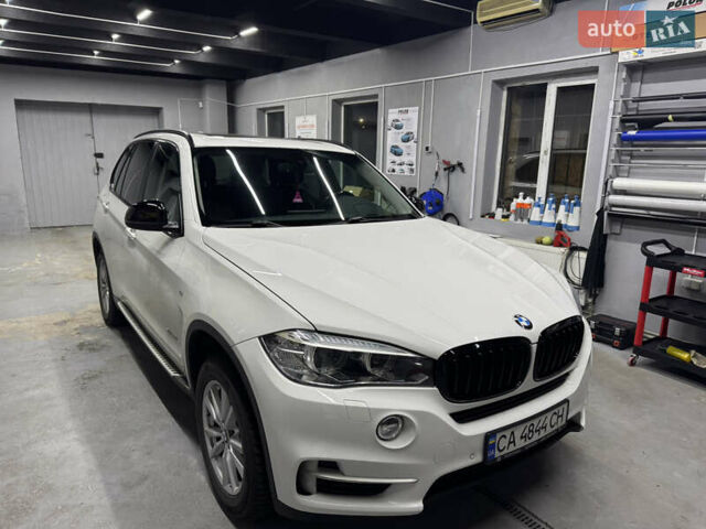Белый БМВ Х5, объемом двигателя 2.98 л и пробегом 159 тыс. км за 23500 $, фото 5 на Automoto.ua