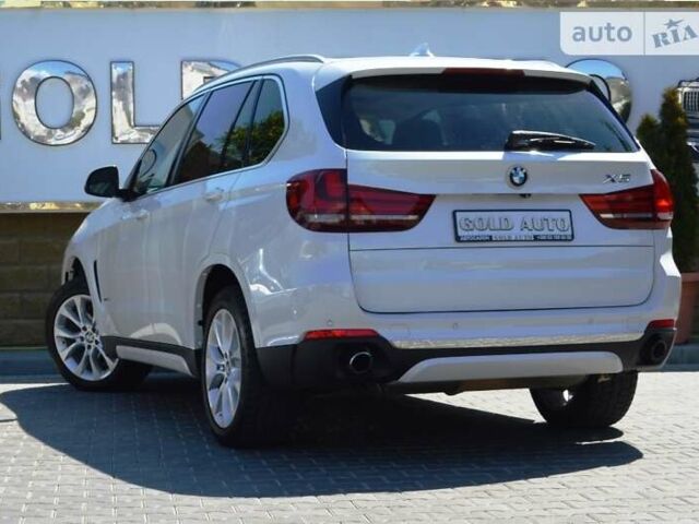 Белый БМВ Х5, объемом двигателя 3 л и пробегом 175 тыс. км за 21900 $, фото 8 на Automoto.ua