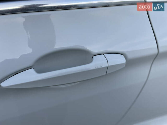 Белый БМВ Х5, объемом двигателя 2.98 л и пробегом 185 тыс. км за 22700 $, фото 50 на Automoto.ua