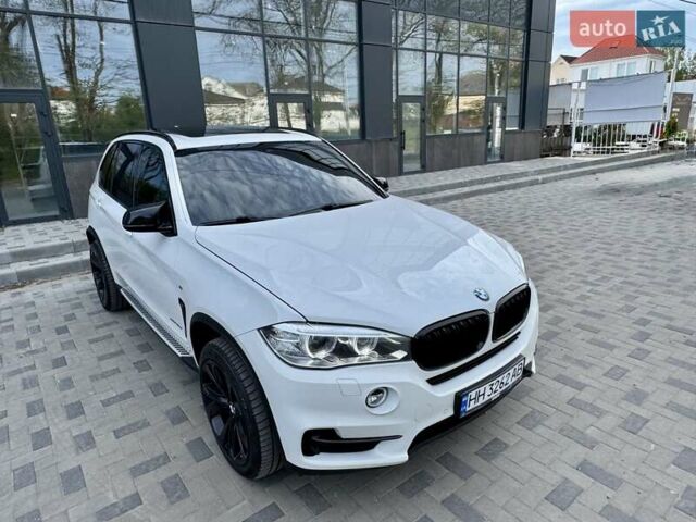 Білий БМВ Х5, об'ємом двигуна 2.99 л та пробігом 162 тис. км за 34300 $, фото 13 на Automoto.ua