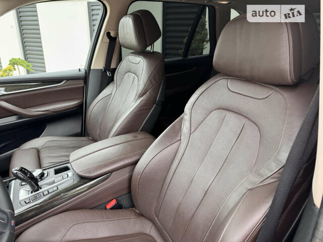 Білий БМВ Х5, об'ємом двигуна 2.99 л та пробігом 185 тис. км за 35000 $, фото 17 на Automoto.ua