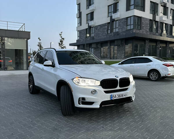 Білий БМВ Х5, об'ємом двигуна 3 л та пробігом 140 тис. км за 21500 $, фото 2 на Automoto.ua
