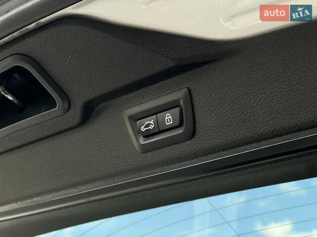 Белый БМВ Х5, объемом двигателя 2.98 л и пробегом 135 тыс. км за 20000 $, фото 35 на Automoto.ua