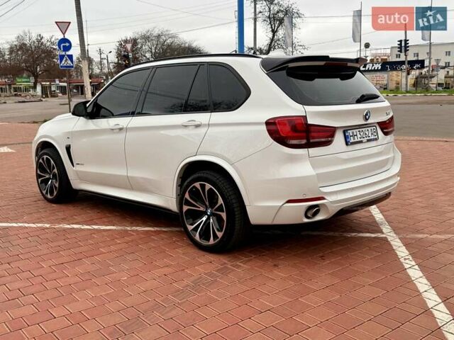 Белый БМВ Х5, объемом двигателя 2.99 л и пробегом 175 тыс. км за 31900 $, фото 8 на Automoto.ua