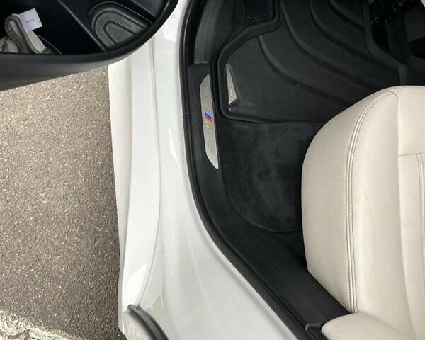 Білий БМВ Х5, об'ємом двигуна 3 л та пробігом 102 тис. км за 25500 $, фото 9 на Automoto.ua