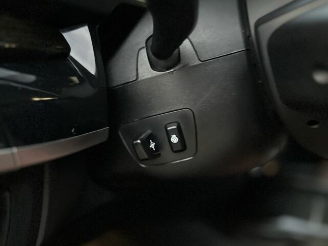 Белый БМВ Х5, объемом двигателя 3 л и пробегом 193 тыс. км за 23999 $, фото 19 на Automoto.ua