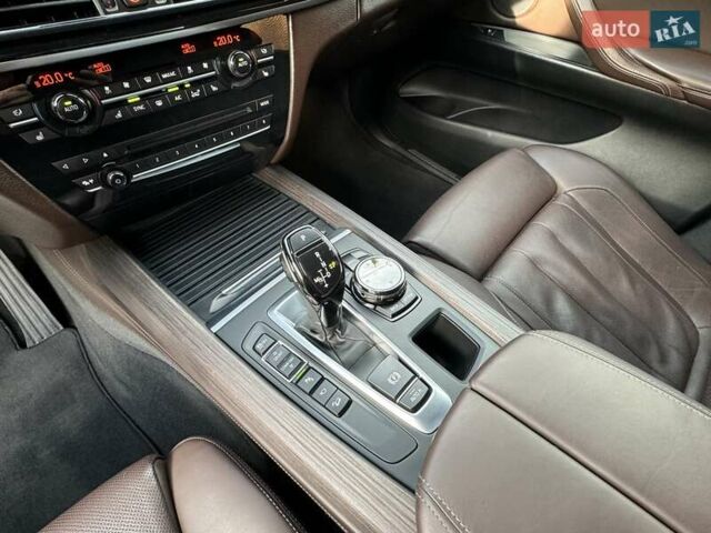Білий БМВ Х5, об'ємом двигуна 2.99 л та пробігом 185 тис. км за 35500 $, фото 37 на Automoto.ua