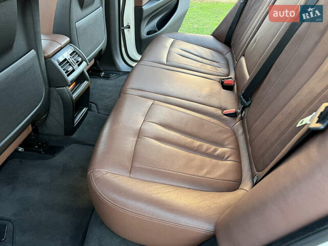 Белый БМВ Х5, объемом двигателя 2 л и пробегом 170 тыс. км за 23500 $, фото 10 на Automoto.ua