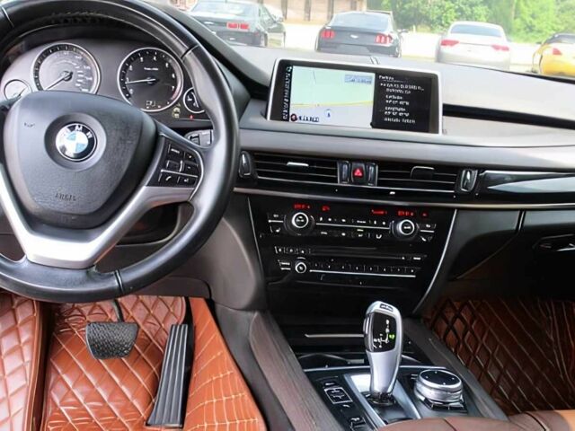 Белый БМВ Х5, объемом двигателя 3 л и пробегом 86 тыс. км за 13500 $, фото 10 на Automoto.ua