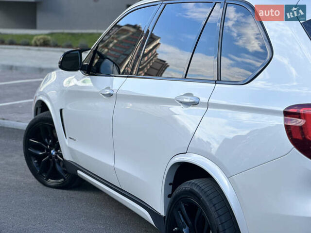 Белый БМВ Х5, объемом двигателя 2.99 л и пробегом 220 тыс. км за 27999 $, фото 20 на Automoto.ua