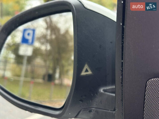 Белый БМВ Х5, объемом двигателя 3 л и пробегом 287 тыс. км за 23999 $, фото 24 на Automoto.ua