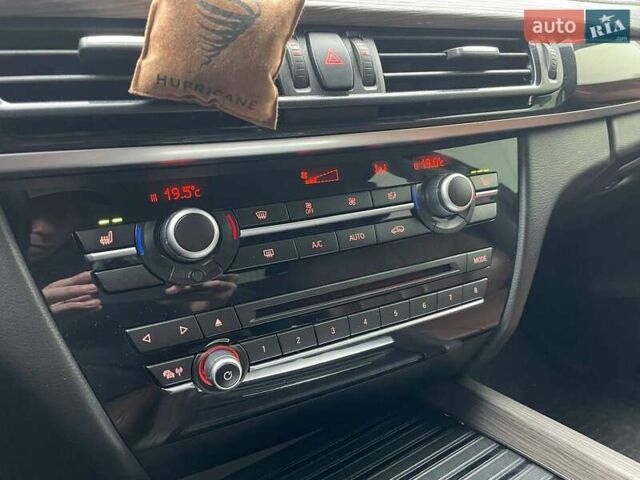 Белый БМВ Х5, объемом двигателя 2 л и пробегом 170 тыс. км за 23999 $, фото 19 на Automoto.ua