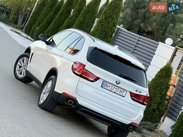 Белый БМВ Х5, объемом двигателя 2 л и пробегом 169 тыс. км за 23800 $, фото 57 на Automoto.ua