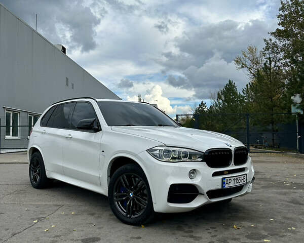 Белый БМВ Х5, объемом двигателя 3 л и пробегом 263 тыс. км за 35900 $, фото 9 на Automoto.ua