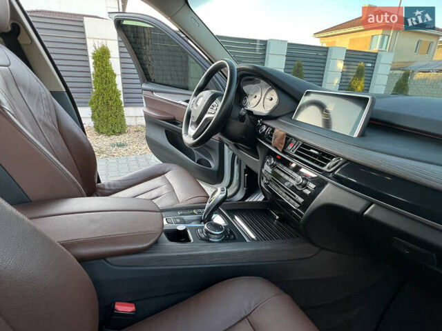 Белый БМВ Х5, объемом двигателя 2 л и пробегом 170 тыс. км за 23500 $, фото 13 на Automoto.ua