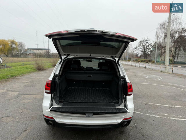Білий БМВ Х5, об'ємом двигуна 2 л та пробігом 210 тис. км за 27000 $, фото 15 на Automoto.ua