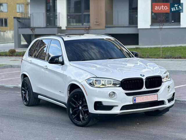 Белый БМВ Х5, объемом двигателя 2.99 л и пробегом 220 тыс. км за 27999 $, фото 1 на Automoto.ua