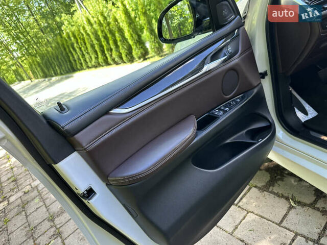 Белый БМВ Х5, объемом двигателя 2.99 л и пробегом 236 тыс. км за 28999 $, фото 47 на Automoto.ua