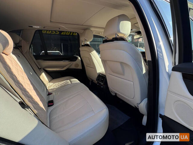Белый БМВ Х5, объемом двигателя 3 л и пробегом 39 тыс. км за 44000 $, фото 15 на Automoto.ua