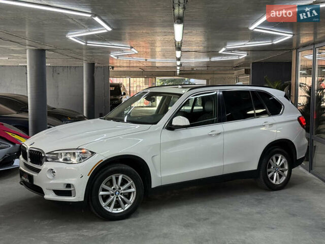 Белый БМВ Х5, объемом двигателя 3 л и пробегом 163 тыс. км за 17900 $, фото 5 на Automoto.ua