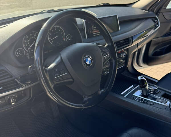 Белый БМВ Х5, объемом двигателя 2.98 л и пробегом 159 тыс. км за 20300 $, фото 20 на Automoto.ua