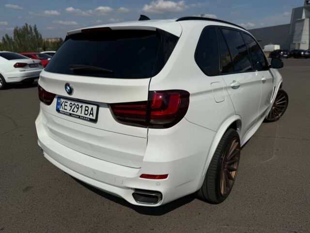 Білий БМВ Х5, об'ємом двигуна 3 л та пробігом 288 тис. км за 26666 $, фото 20 на Automoto.ua