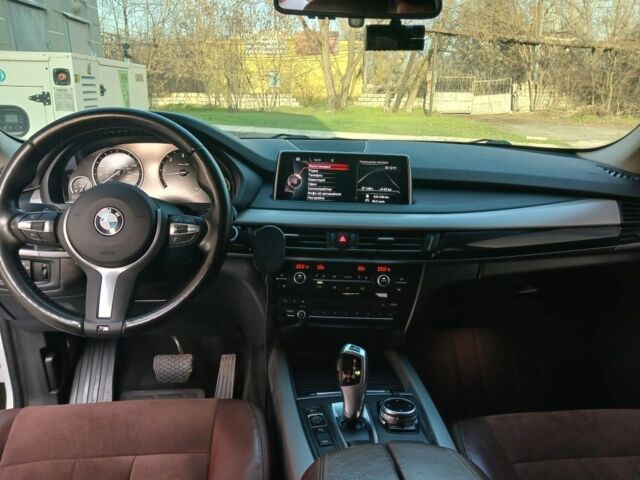 Белый БМВ Х5, объемом двигателя 3 л и пробегом 240 тыс. км за 31000 $, фото 14 на Automoto.ua