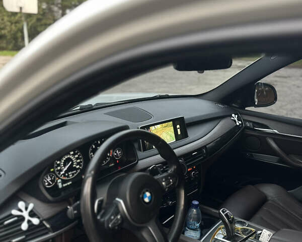 Белый БМВ Х5, объемом двигателя 2.99 л и пробегом 197 тыс. км за 28999 $, фото 12 на Automoto.ua