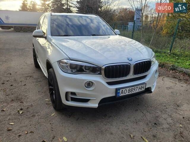 Білий БМВ Х5, об'ємом двигуна 3 л та пробігом 250 тис. км за 31000 $, фото 7 на Automoto.ua