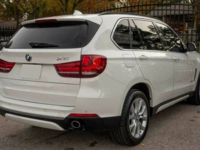 Белый БМВ Х5, объемом двигателя 3 л и пробегом 86 тыс. км за 3100 $, фото 3 на Automoto.ua