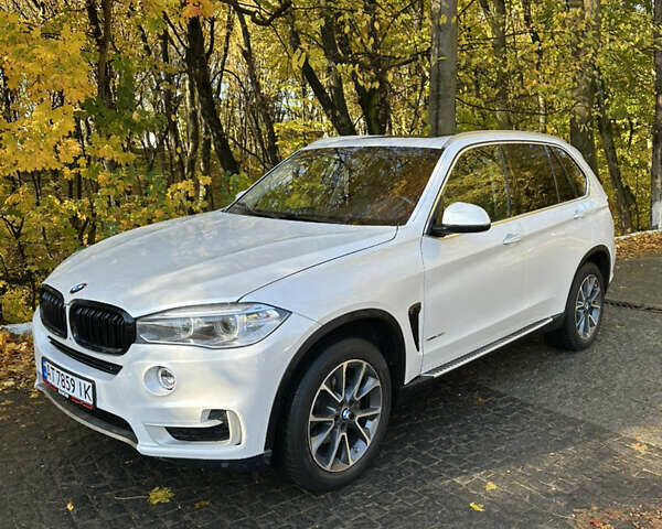 Белый БМВ Х5, объемом двигателя 3 л и пробегом 269 тыс. км за 21500 $, фото 2 на Automoto.ua