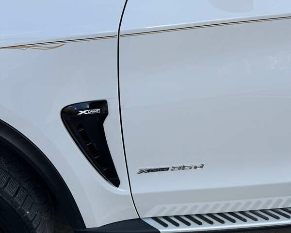 Белый БМВ Х5, объемом двигателя 2.99 л и пробегом 142 тыс. км за 34377 $, фото 2 на Automoto.ua