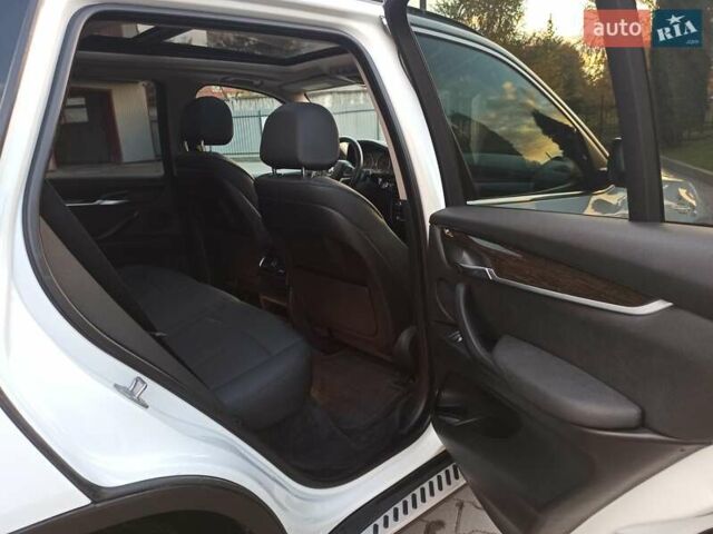 Белый БМВ Х5, объемом двигателя 2.99 л и пробегом 236 тыс. км за 24500 $, фото 28 на Automoto.ua