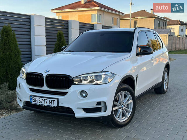 Белый БМВ Х5, объемом двигателя 2 л и пробегом 169 тыс. км за 23800 $, фото 49 на Automoto.ua