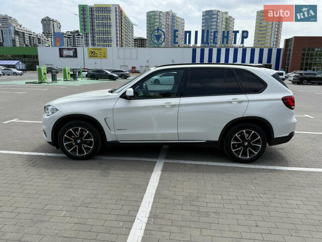 Белый БМВ Х5, объемом двигателя 2.99 л и пробегом 230 тыс. км за 29500 $, фото 3 на Automoto.ua