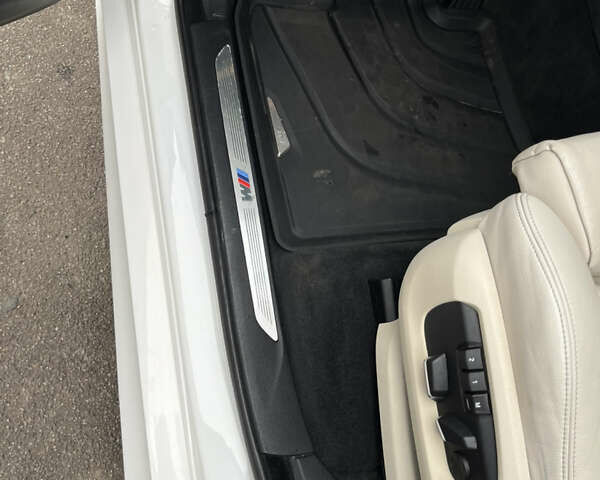 Білий БМВ Х5, об'ємом двигуна 3 л та пробігом 102 тис. км за 25500 $, фото 7 на Automoto.ua