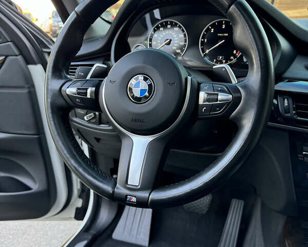 Білий БМВ Х5, об'ємом двигуна 3 л та пробігом 170 тис. км за 30900 $, фото 26 на Automoto.ua