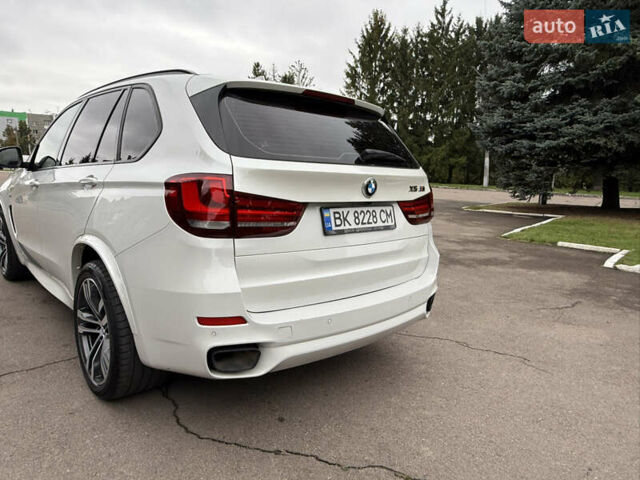 Білий БМВ Х5, об'ємом двигуна 2.99 л та пробігом 215 тис. км за 35000 $, фото 18 на Automoto.ua