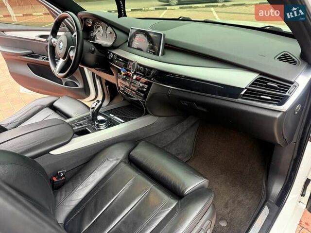 Белый БМВ Х5, объемом двигателя 2.99 л и пробегом 175 тыс. км за 31900 $, фото 56 на Automoto.ua